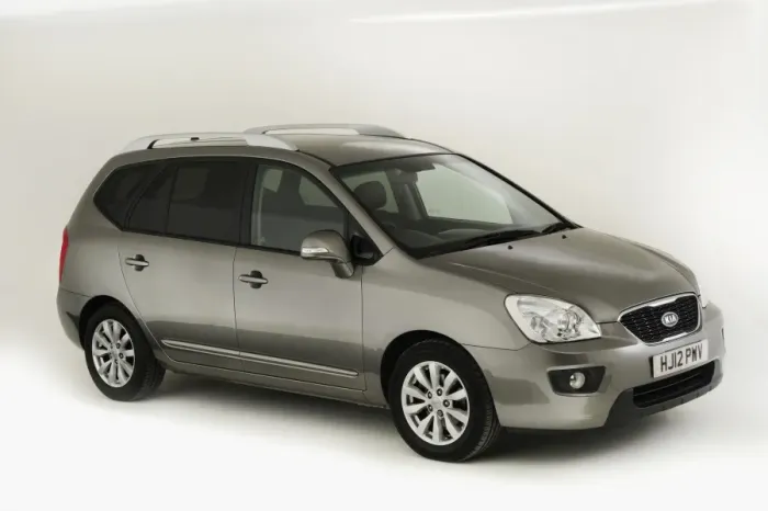 Framed Print : Kia Carens 3 CRDi 2012