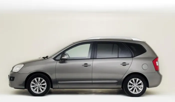 Framed Print : Kia Carens 3 CRDi 2012