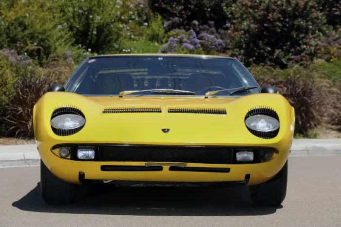 Framed Print : Lamborghini Miura