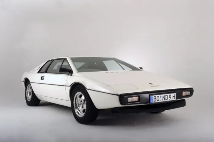 Framed Print : Lotus Esprit 1977 Framed Print : Lotus Esprit 1977