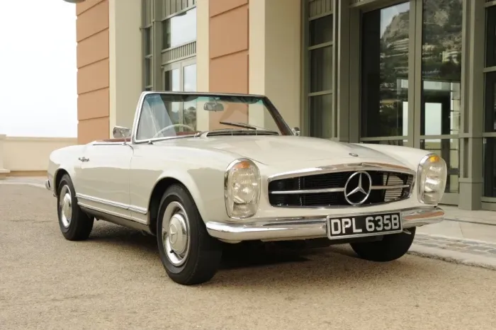 Framed Print : Mercedes Benz 230SL Framed Print : Mercedes Benz 230SL