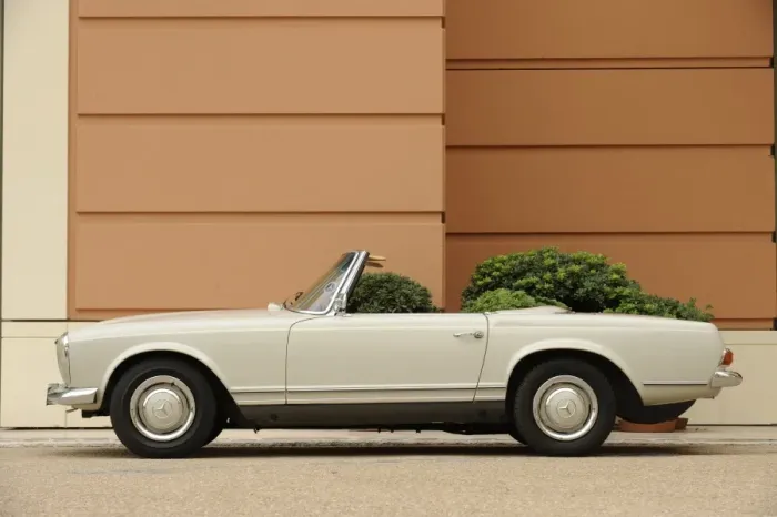 Framed Print : Mercedes Benz 230SL Framed Print : Mercedes Benz 230SL