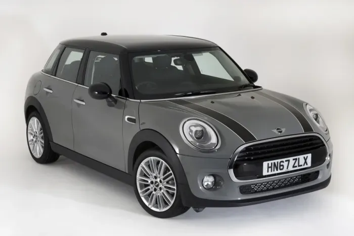 Framed Print : Mini Cooper 5 door 2017 Framed Print : Mini Cooper 5 door 2017