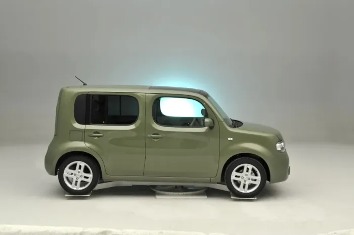 Framed Print : Nissan Cube 2008