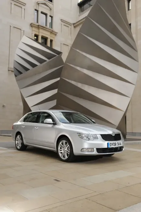 Framed Print : Skoda SUPERB 2008