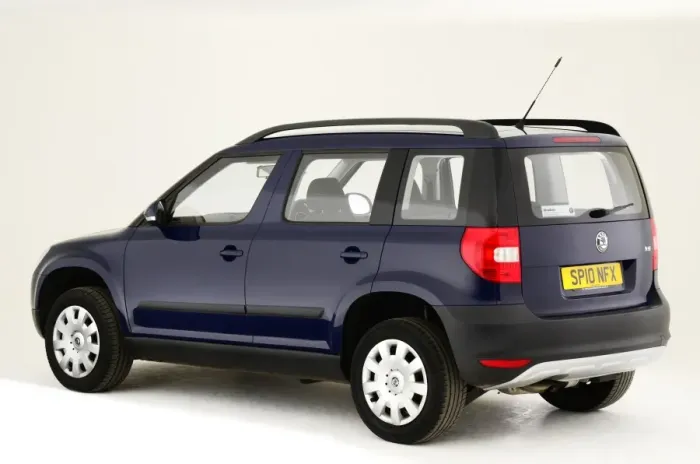 Framed Print : Skoda Yeti 2010