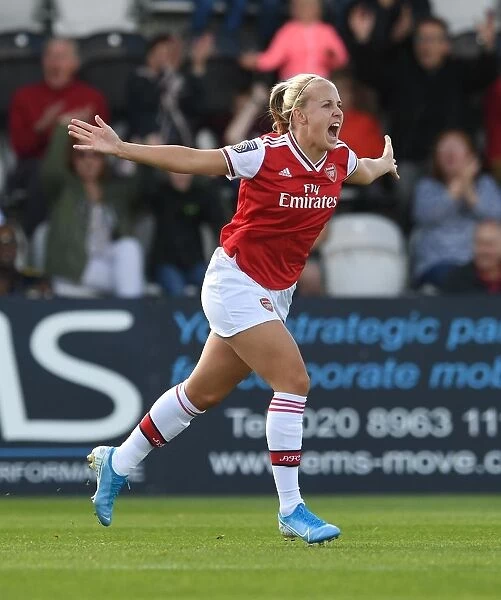 Arsenal Women's Beth Mead Scores in Victory Over West Ham United