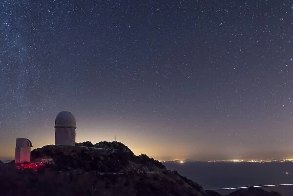 The Mayall observatory at Kitt Peak on a clear starry night