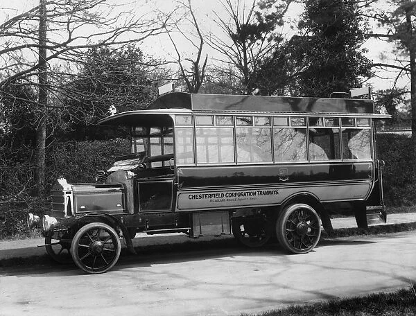 1914 Daimler 40hp bus. Creator: Unknown