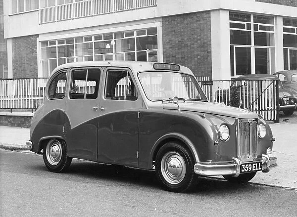 1963 Winchester Mk1 taxi cab. Creator: Unknown