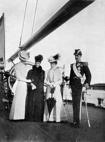 Empress Maria Feodorovna, Princess Victoria, Queen Maud and King Haakon VII of Norway, 1908. Artist: Queen Alexandra