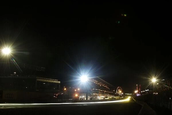Le Mans 24 Hours: Night time action at Le Mans