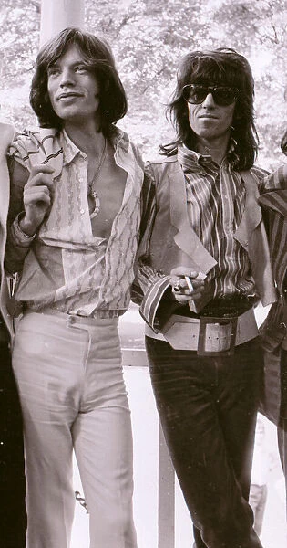 Rolling Stones : Mick Jagger & Keith Richards at a photocall in Hyde Park 13 June 1969