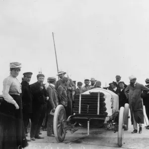 1904 Ostend Speed Trials. De Dietrich, Gabriel at start 1904 Ostend Speed Trials. De Dietrich, Gabriel at start