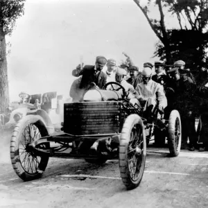 1906 Ostend Speed Trials. Darracq 200hp V8 A. Lee Guiness 1906 Ostend Speed Trials. Darracq 200hp V8 A. Lee Guiness