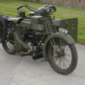 E01527 1917 Vickers Clyno Combination