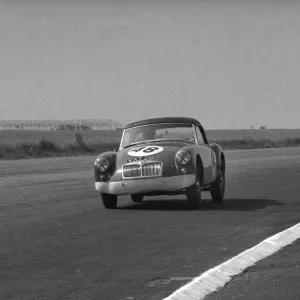 MGA Twin Cam. D. G. Dixon. Silverstone 16th May 1959 MGA Twin Cam. D. G. Dixon. Silverstone 16th May 1959