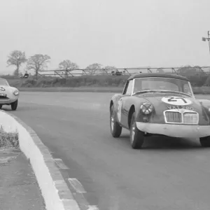 MGA Twin Cam, Ecurie Chiltern. D. G. Dixon. Silverstone 9th May 1959 MGA Twin Cam, Ecurie Chiltern. D. G. Dixon. Silverstone 9th May 1959