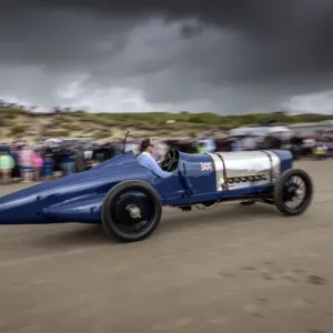 Sunbeam 350 hp driven by Don Wales at Pendine Sands 2015