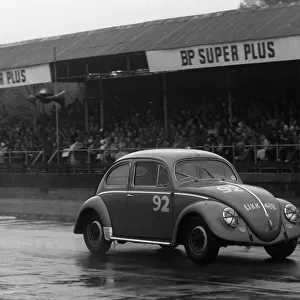 VW Beetle, R. Vaughan. Goodwood 34th members meeting 25. 4. 1959
