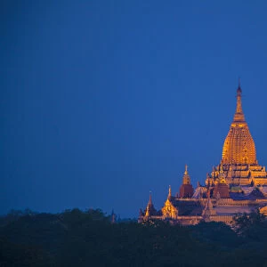 Myanmar, Bagan. Twilight on Ananda Temple
