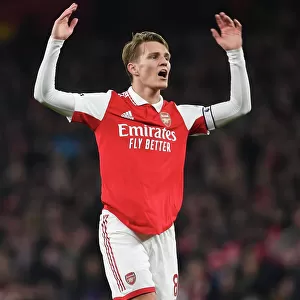 Arsenal's Martin Odegaard Faces Manchester City in the Premier League