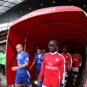 Bacary Sagna (Arsenal) walks out of the tunnel before the match. Arsenal 2: 2 Everton