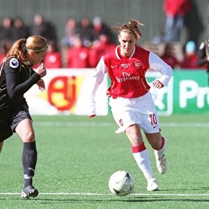 Julie Fleeting (Arsenal) Karolina Westberg (Umea)