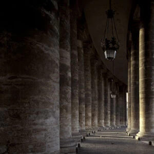 Berninis colonnade, Piazza San Pietro, Rome, Vatican city