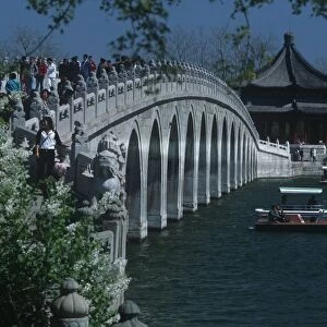 China, Beijing, Fengtai, tourists on Marco Polo Bridge over Kunming Hu lake