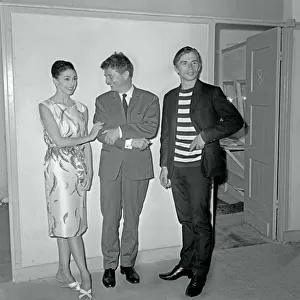 Rudolf Nureyev (R) and his dance partner Margot Fonteyn