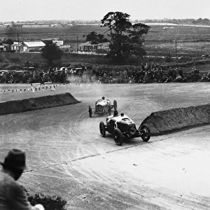 1926 British Grand Prix: George Eyston leads Robert Senechal / Louis Wagner. Senechal / Wagner finished in 1st position