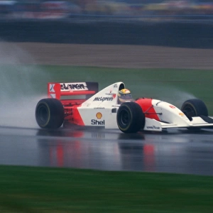 Formula One World Championship: Ayrton Senna McLaren MP4 / 8 took a dominant victory in the difficult conditions