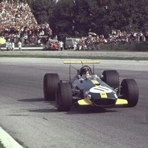 Jochen Rindt, Brabham BT26 (retired) Italian Grand Prix, Monza 8th September 1968 Rd 9 World LAT Photographic Tel: +44 (0) 181 251 3000 Fax: +44 (0) 181 251 3001 Ref: 68 ITA 002