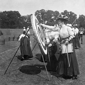 Lady archers at Beddington Park, Friday 28th June 1907