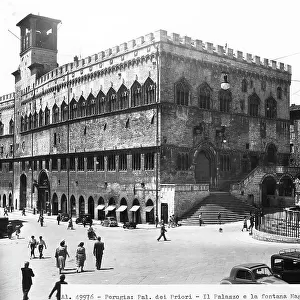 Palazzo dei Priori and the Fontana Maggiore in Piazza IV Novembre in Perugia, Umbria