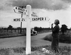 1930s Finger sign