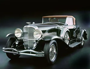 <b class=qtipBold><figcaption>1933 Duesenberg SJ</figcaption></b><br><em>© National Motor Museum</em> 1933 Duesenberg SJ