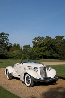 Images Dated 2011 October: 1935 Auburn 851