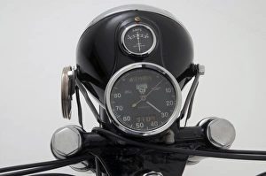 Images Dated 2010 August: 1946 AJS 16M