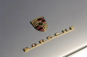 Images Dated 2005 June: 1956 Porsche spyder