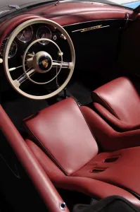 Images Dated 2005 June: 1956 Porsche spyder