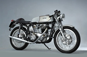 Images Dated 1st August 2008: 1962 Norton 650 SS