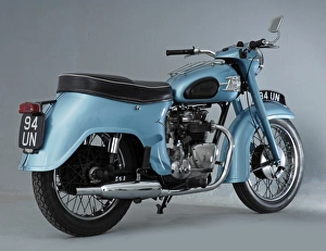 Images Dated 1st August 2008: 1962 Triumph 3TA