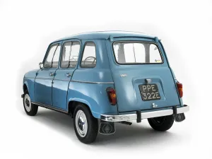 Images Dated 2011: 1967 Renault 4