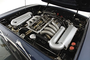 Images Dated 2005: 1970 Aston Martin