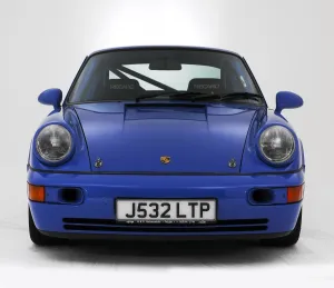 Images Dated 8th November 2011: 1992 Porsche 964