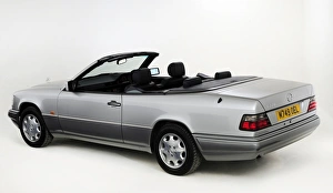 Images Dated 2013 May: 1995 Mercedes Benz E220 convertible