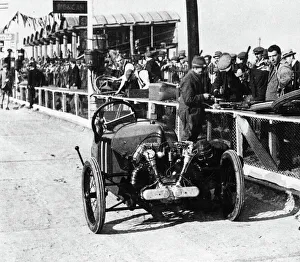 200 mile race 1922 Morgan Anzani engine. Douglas Hawkes, Brooklands 1922 200 mile race 1922 Morgan Anzani engine. Douglas Hawkes, Brooklands 1922