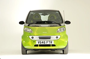 Images Dated 2009 June: 2001 Smart car